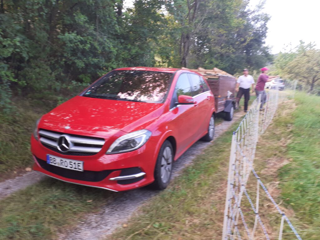 Ausdauer zahlt sich aus. Pionierfahrt im Anhängerbetrieb Sindelfingen - Winnenden. Bild leider etwas unscharf.
